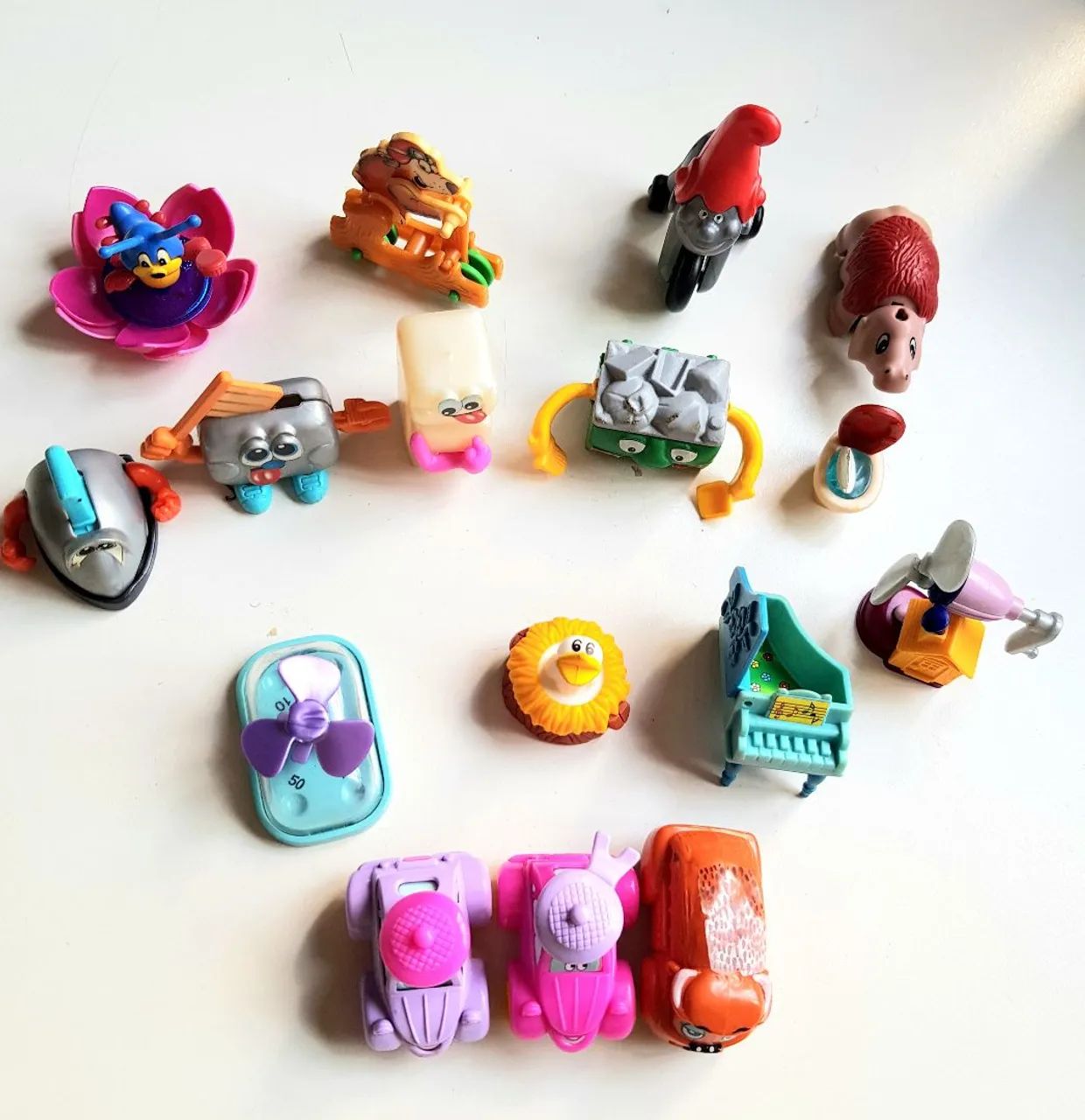 KINDER OVO 16 ITENS DE COLEÇÃO DE 1996