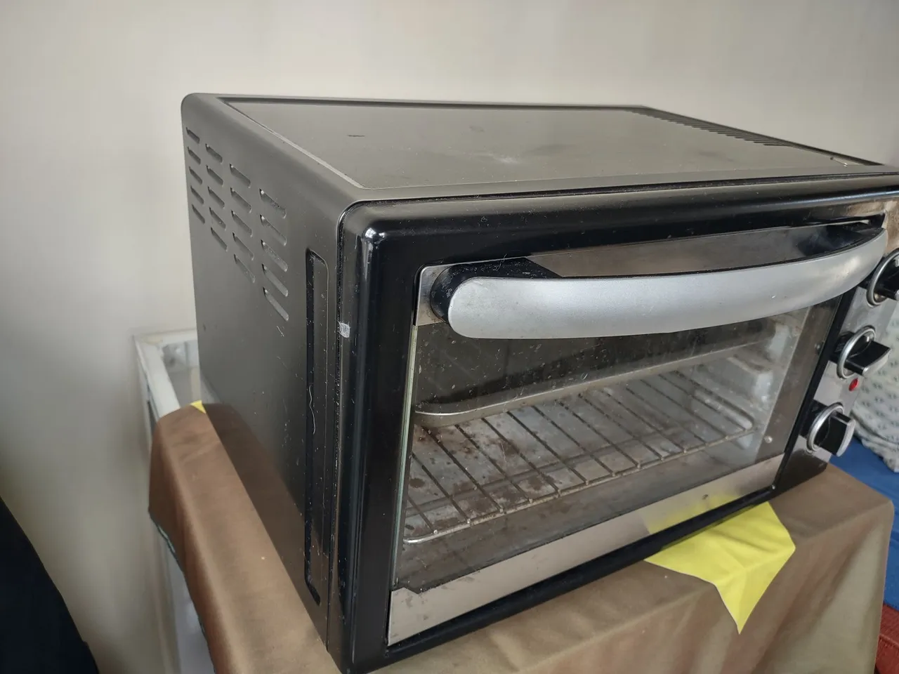 Forno Elétrico Compacto - Perfeito para sua cozinha!