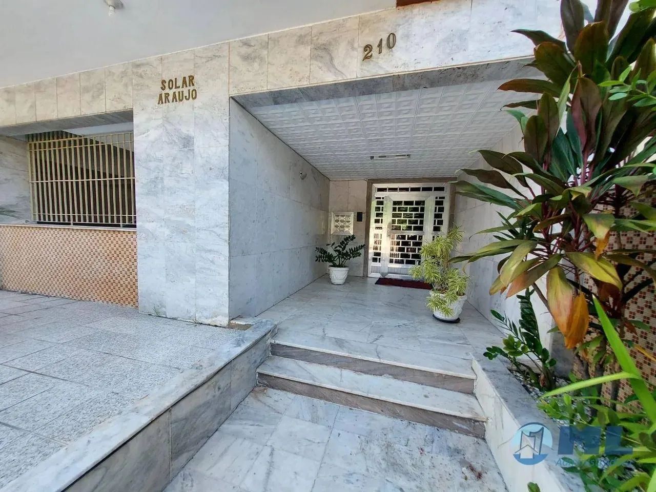 Apartamento com 2 dormitórios para alugar, 57 m² por R$ 2.150,00/mês - Irajá - Rio de Jane - Foto 4
