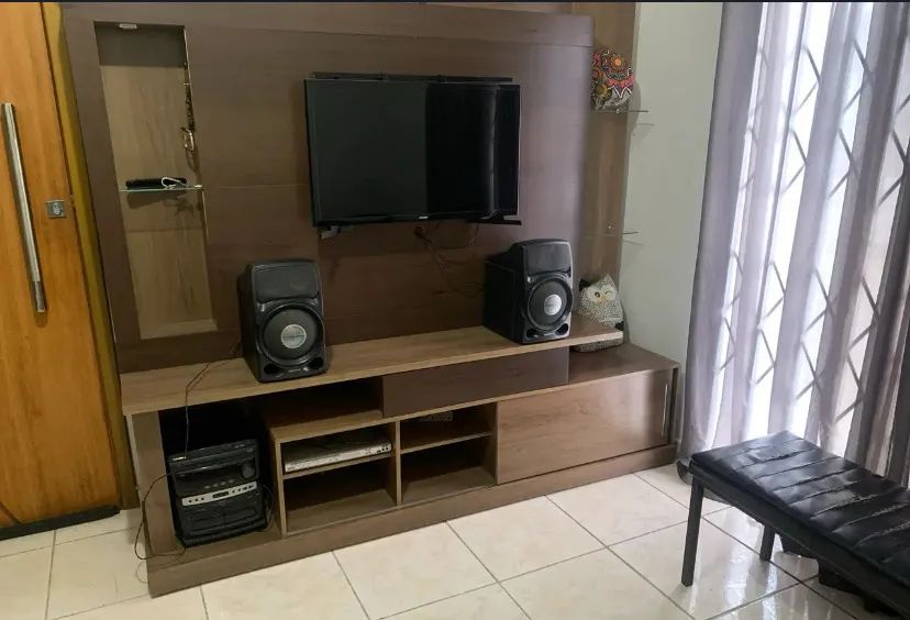 Estante Sala