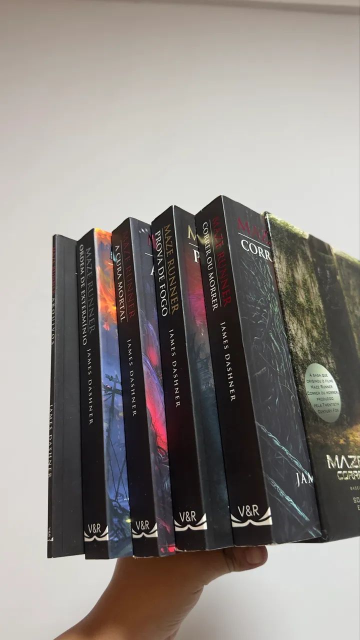 BOX MAZE RUNNER - Bom estado  