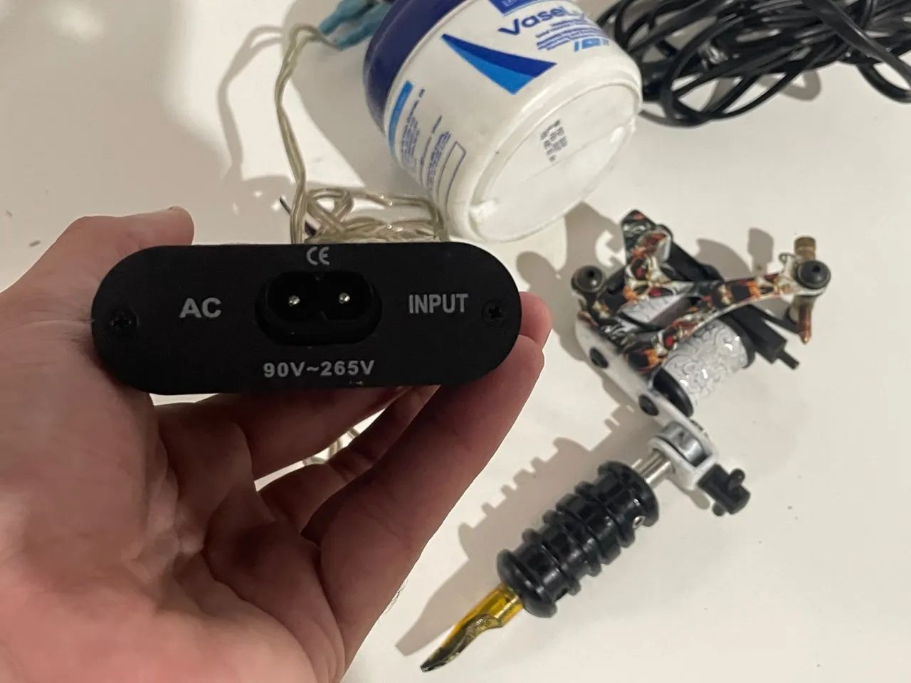 Kit Tatuador com máquina vender logo - Foto 2