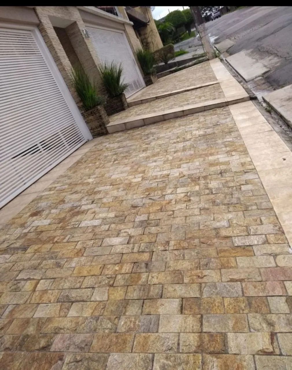 Revestimento em Pedra Miracema amarelo mesclado 