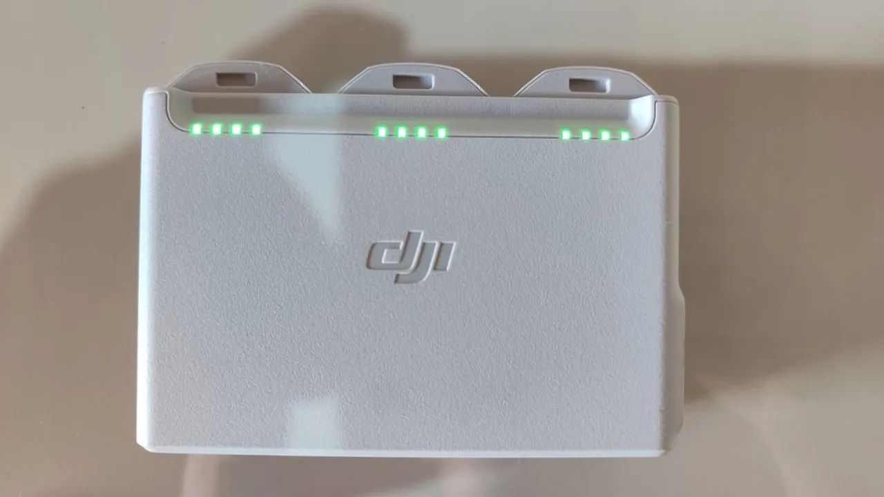 DJI Neo combo com 3 baterias e controle  - Foto 2