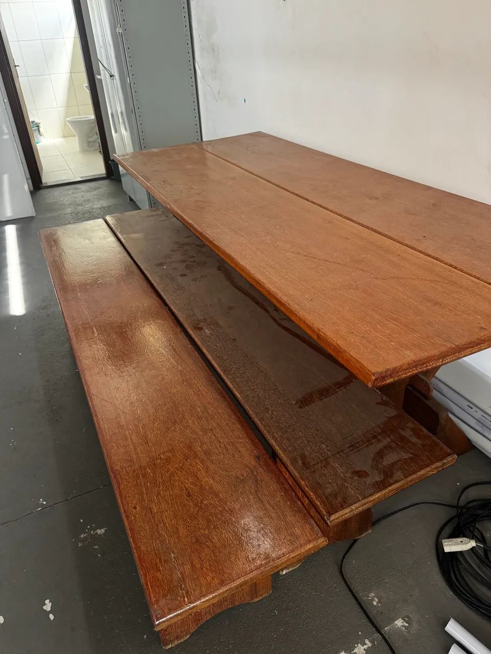 Solid barbecue table 64254660387587120