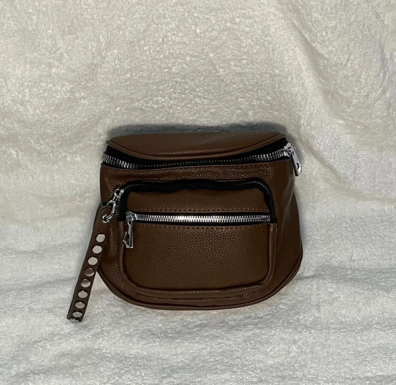 Bolsa / Pochete feminina espaçosa versátil - Foto 2