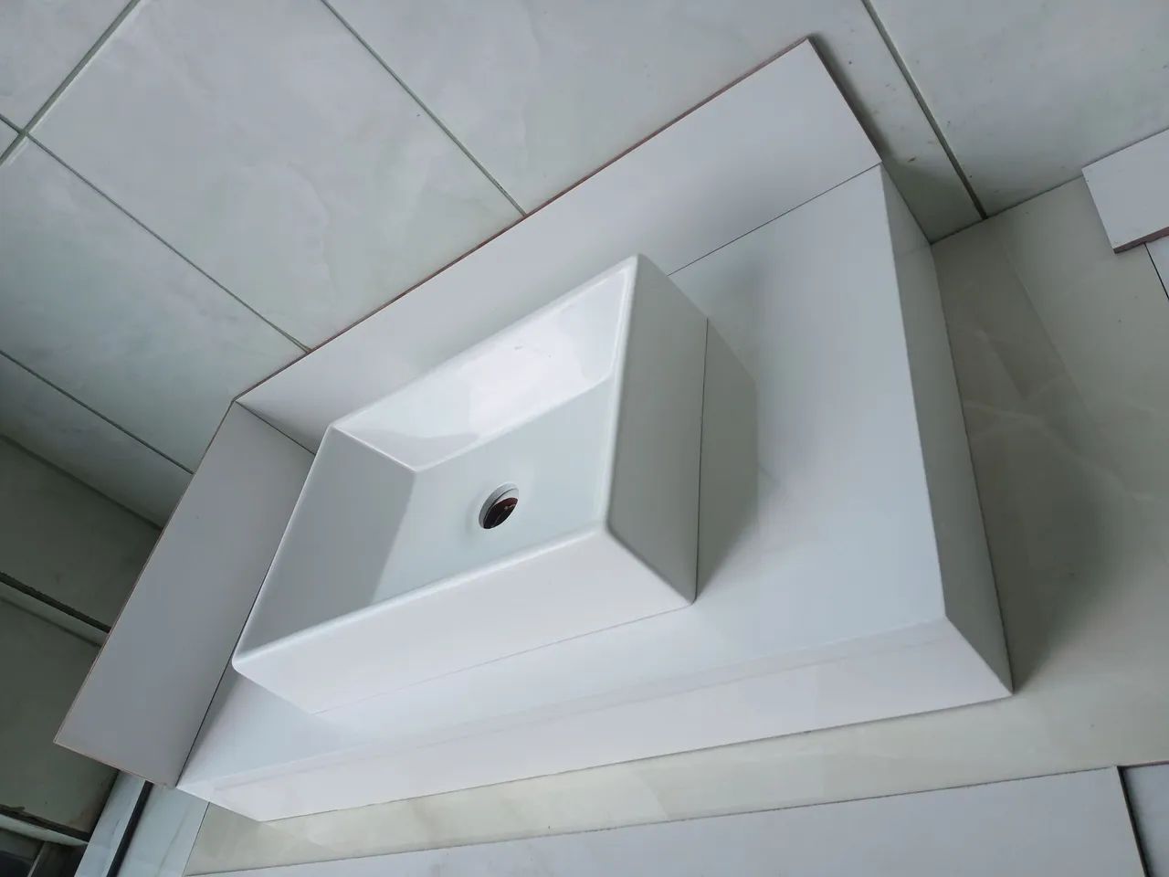 Cuba de sobrepor branca