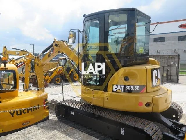 Mini escavadeira Caterpillar 305.5 2014 Revisada giro zero - Foto 2