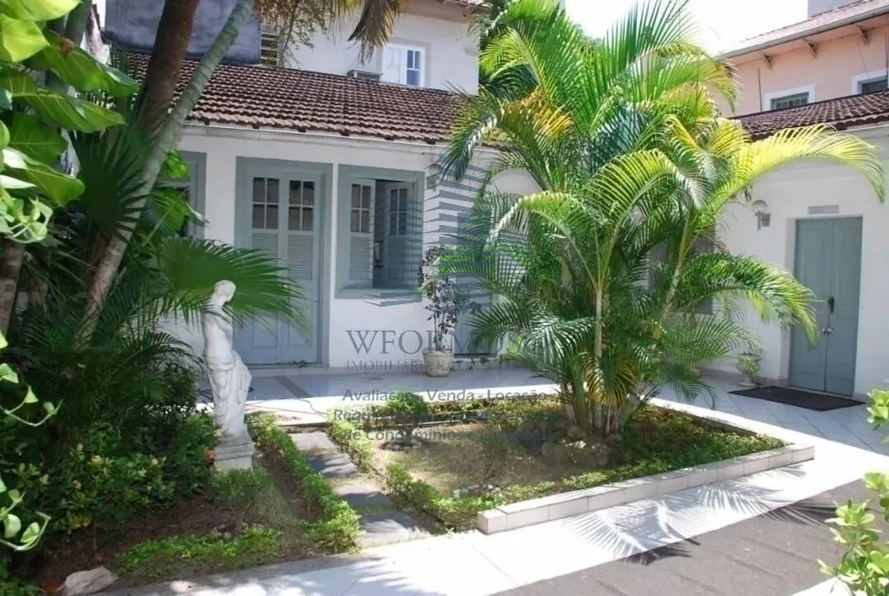 Bela Casa Comercial em Ponto Nobre em Botafogo para Venda  RJ