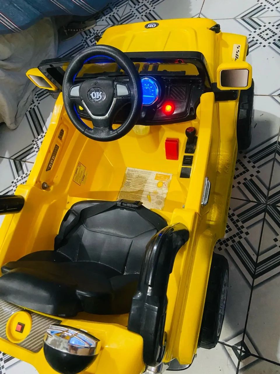 Carrinho Elétrico Infantil Amarelo - Foto 3