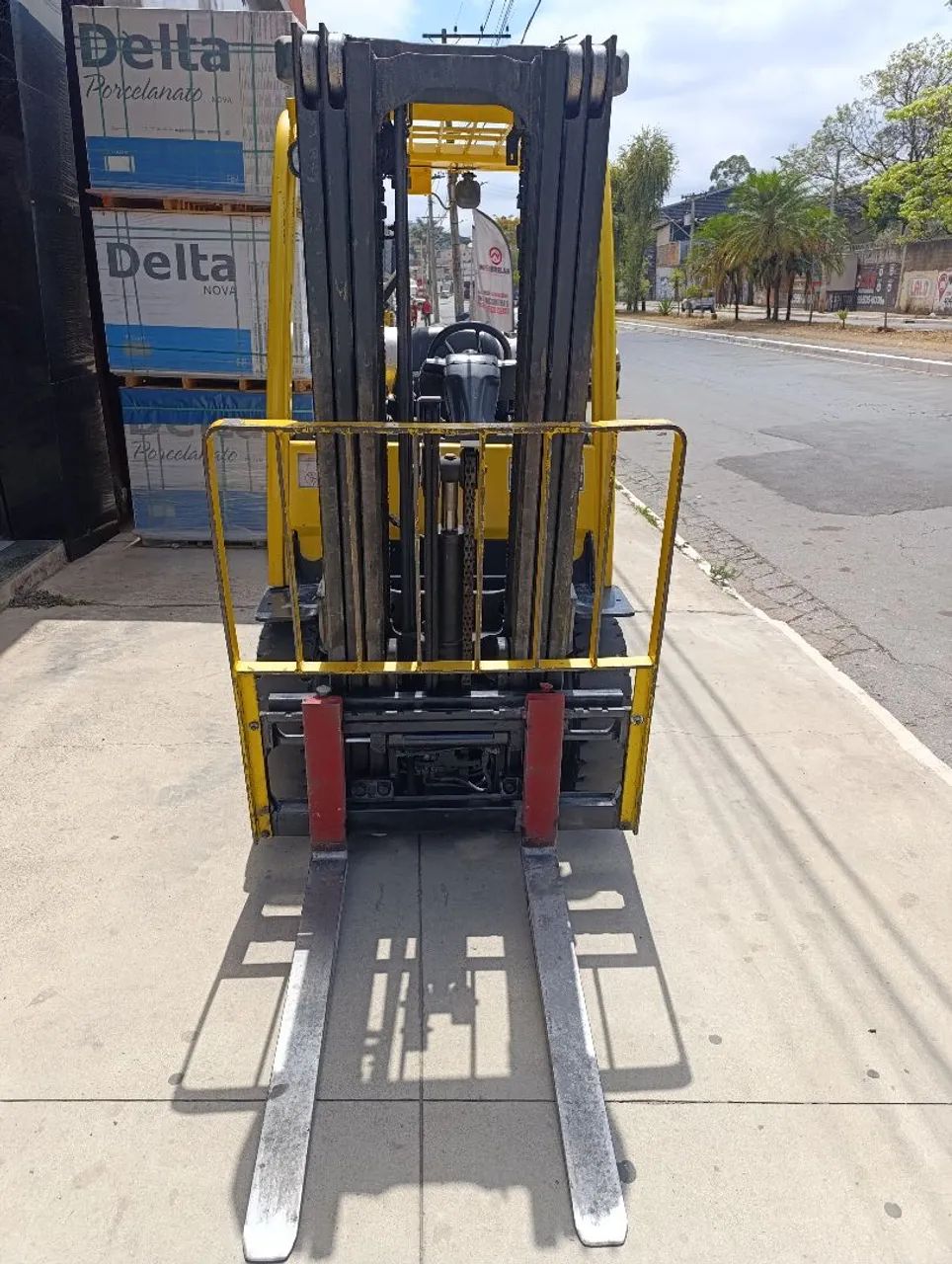 Empilhadeira Hyster 50FT - Ano 2010 - Triplex - Revisada e Pronta para Trabalhar - Foto 2