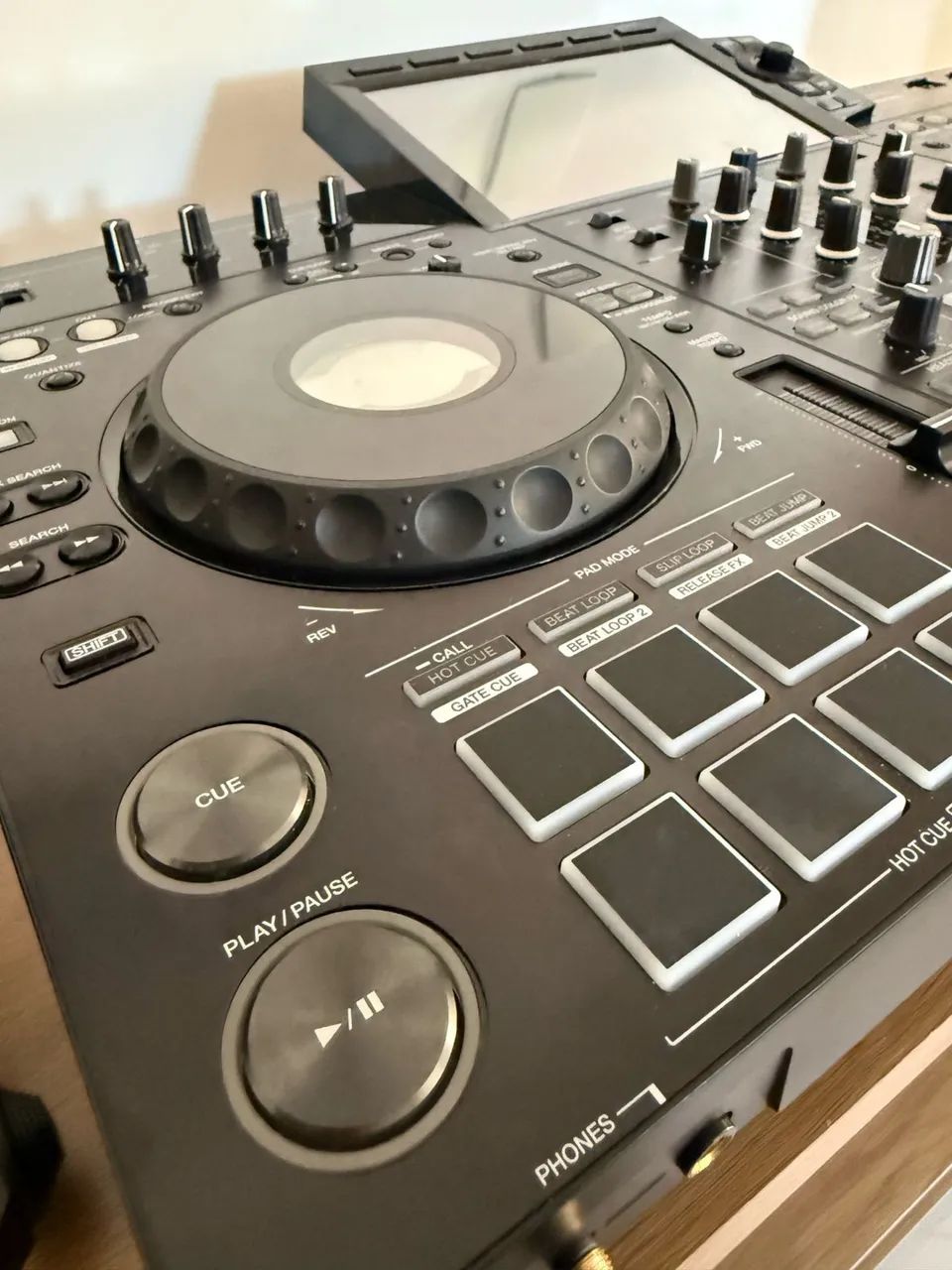 XDJ RX3 C/ HARD CASE - Foto 2