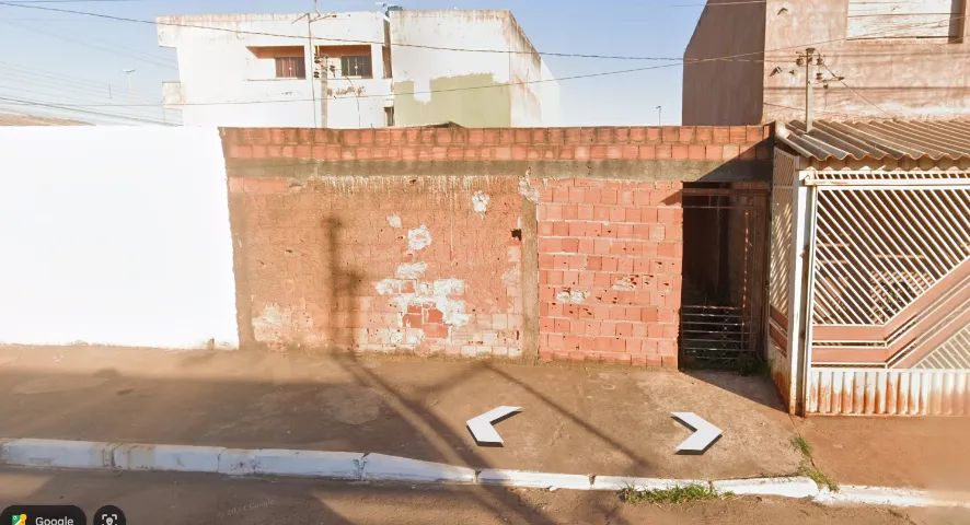 Vendo lote na QNR 4 URGENTE!!