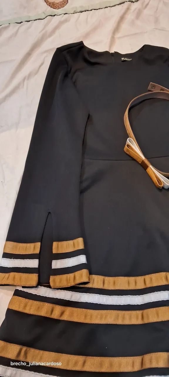 Vestido Bambola preto com dourado  - Foto 3