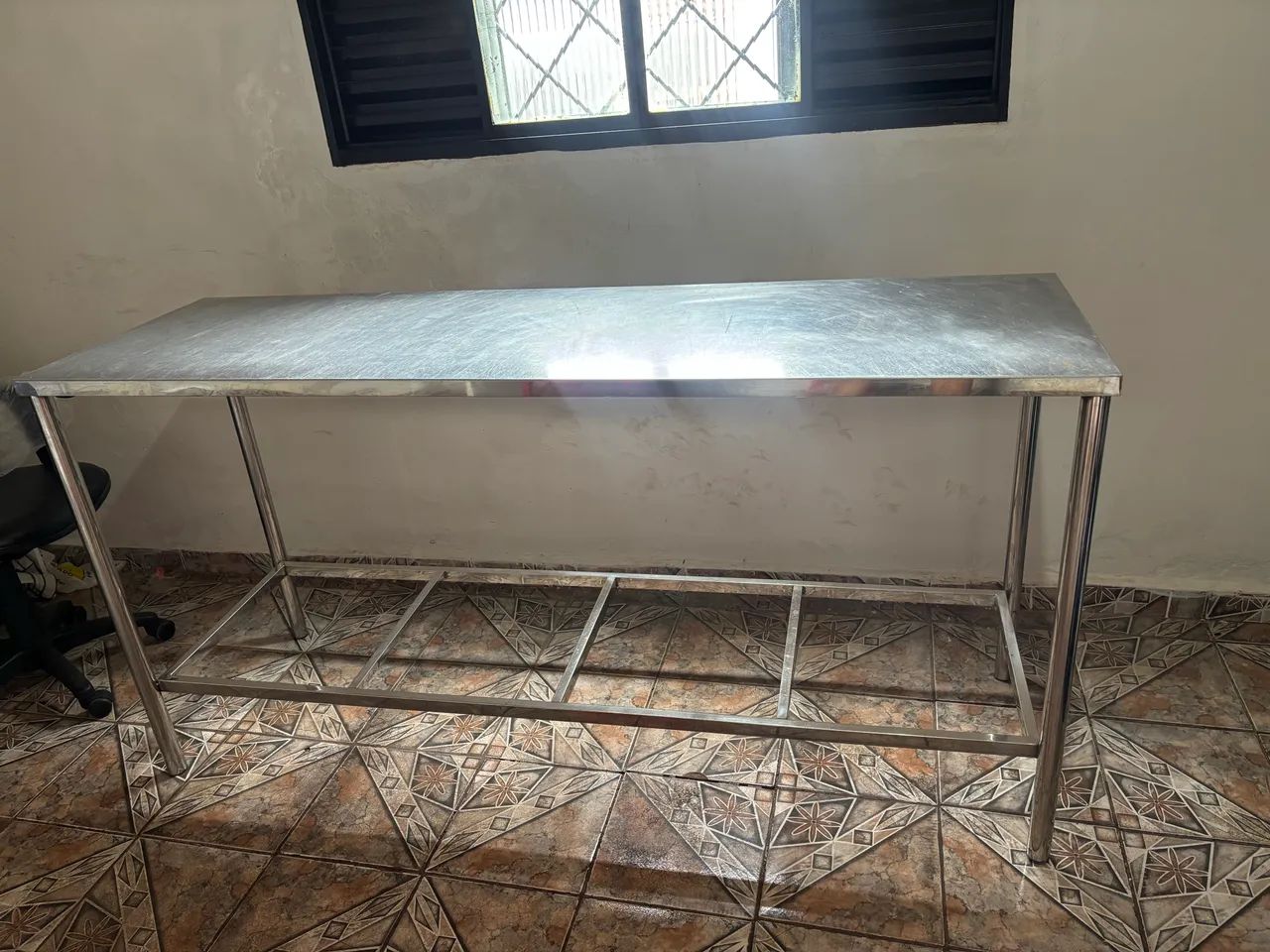 Mesa de aço inox usada 