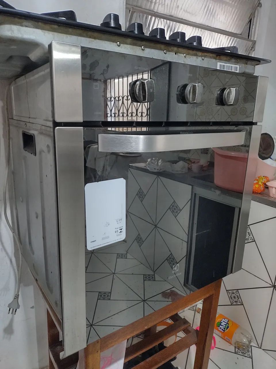 Forno de embutir 