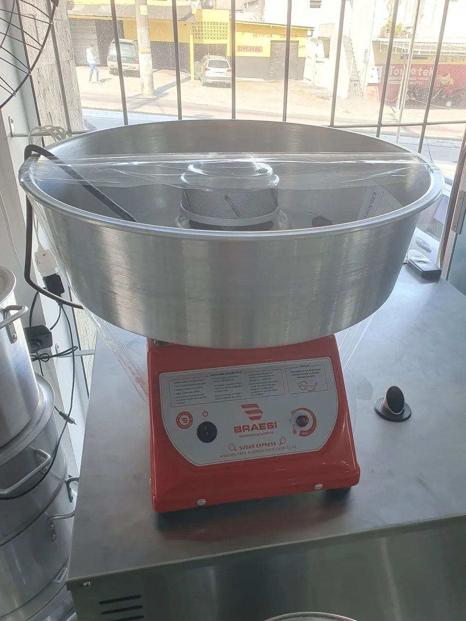 JR. Máquina de Algodão Doce Braesi