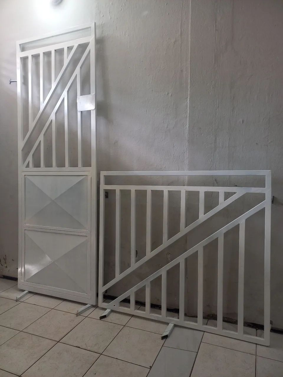 Portão de Aço com Design Moderno - Foto 3