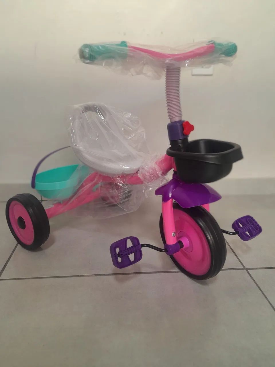 OFERTA TRICICLO INFANTIL COM CESTA - Foto 2