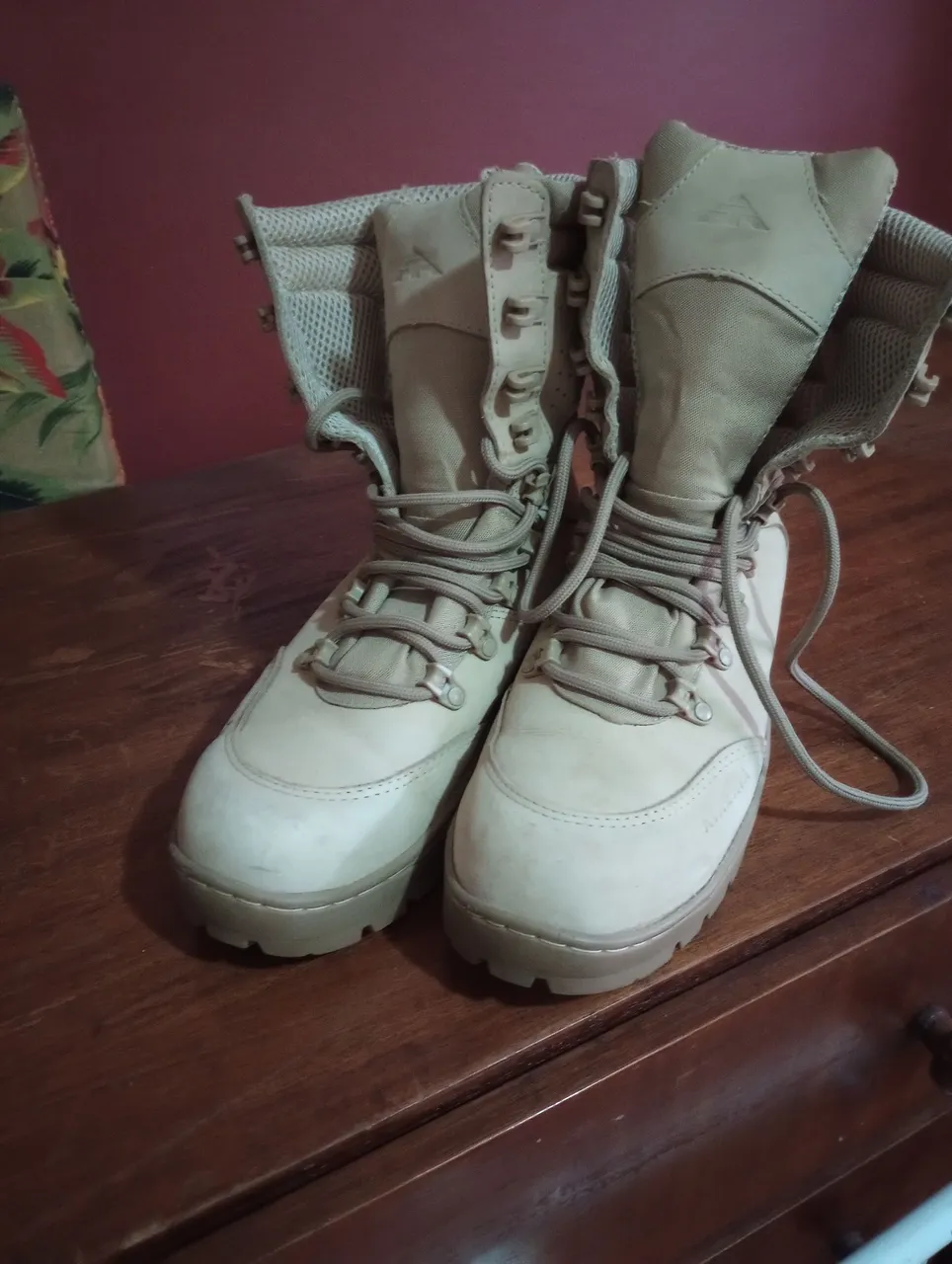 Bota coturno Bege