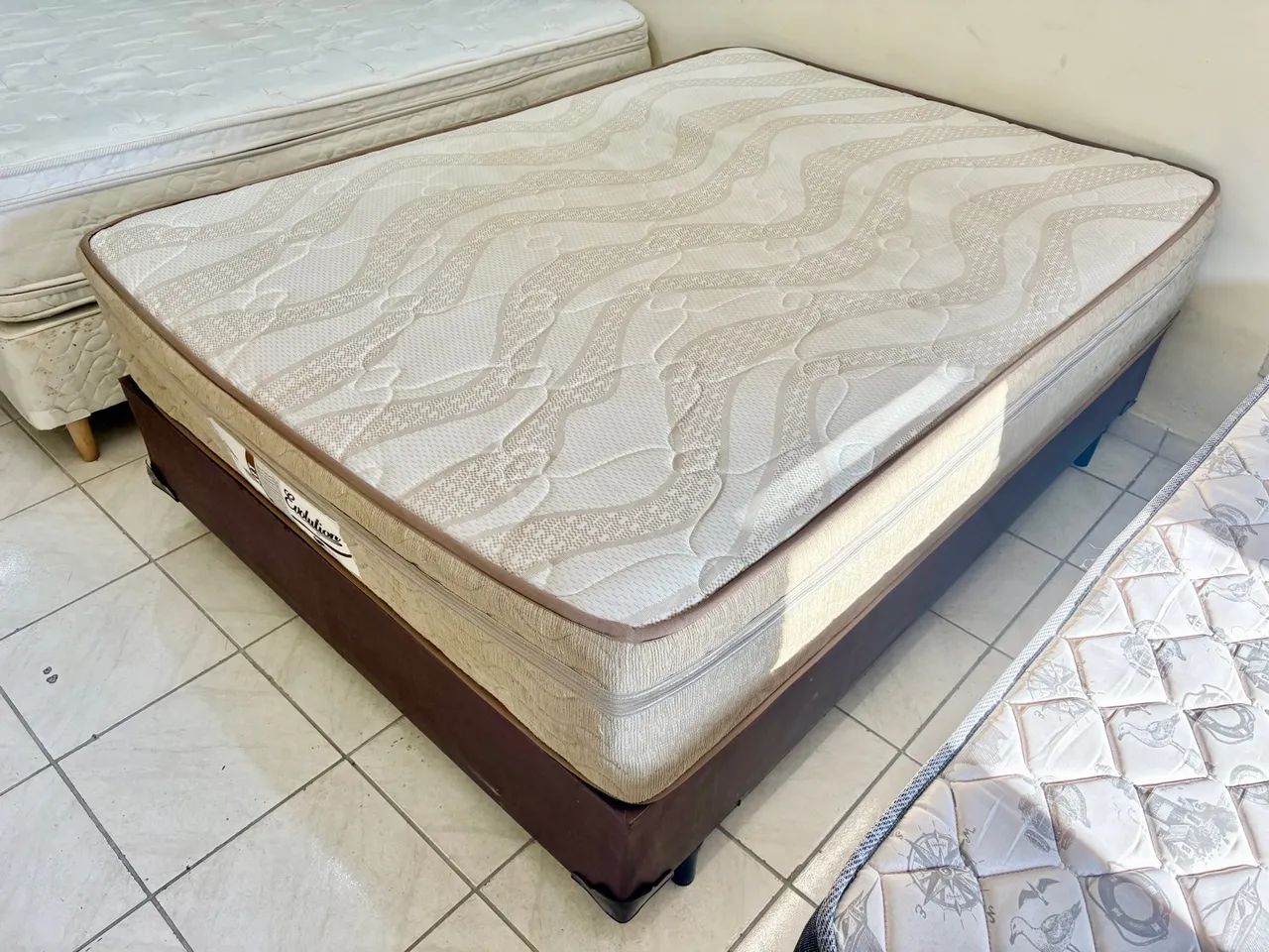 Cama box de casal Queen , cama Queen  - Foto 5