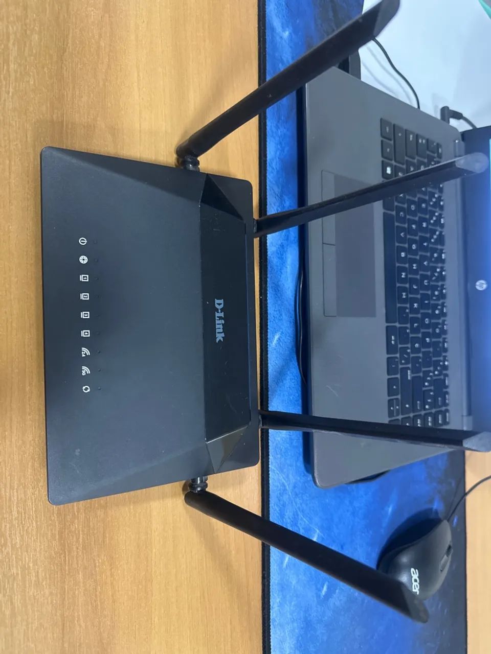Roteador D-Link com Antenas Externas