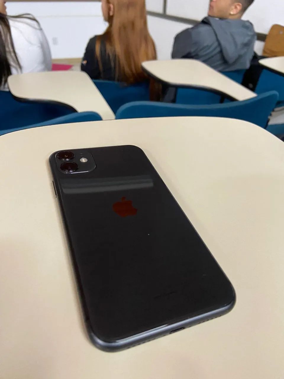 iPhone 11 64GB | R$1150 | Ótimo estado | Pronto pra uso - Foto 2