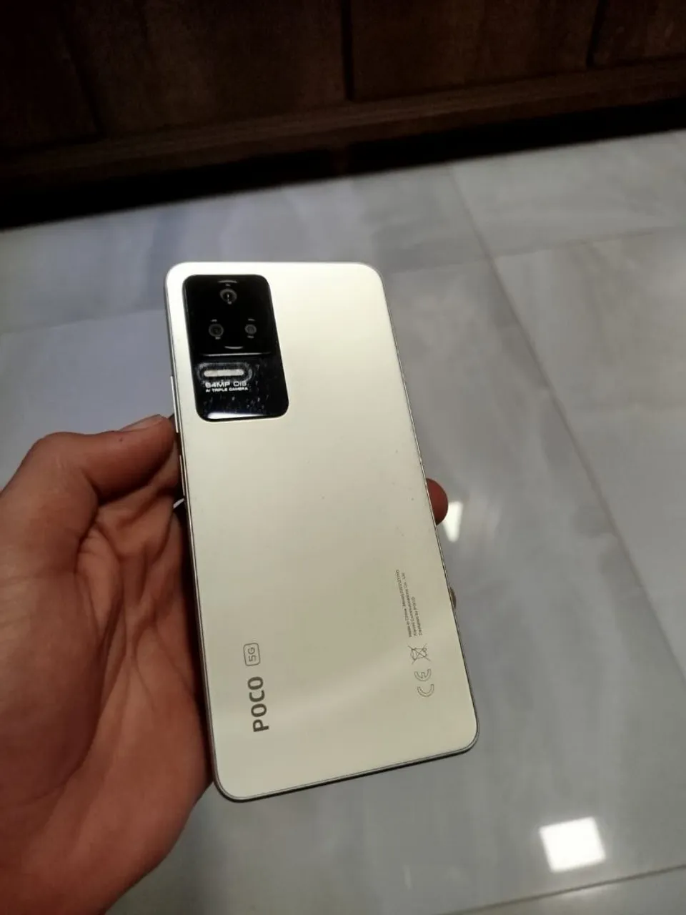 Xiaomi poco f4 conservado (a tela precisa ser trocada)