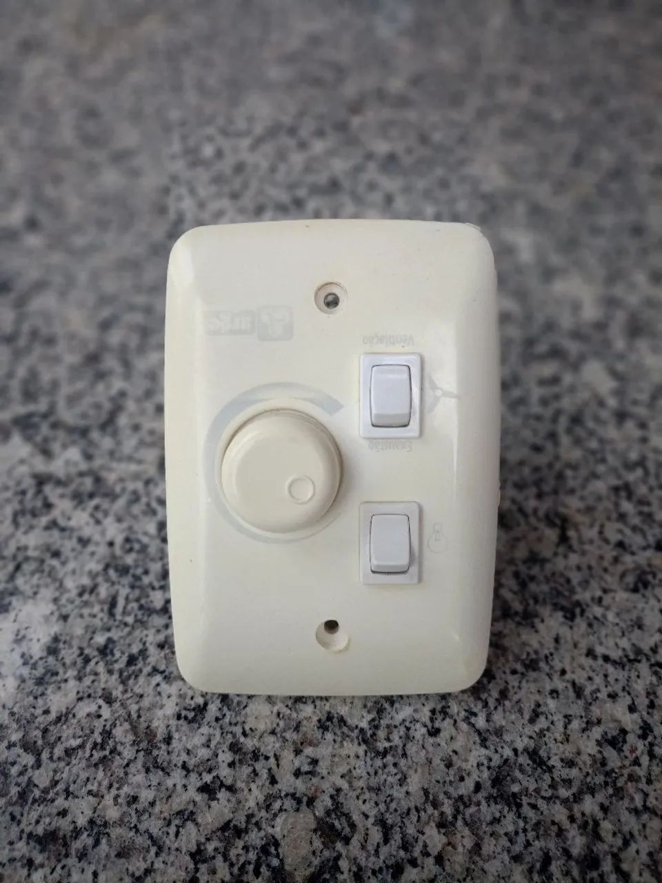 Ventilador de teto branco e rosa - Foto 4