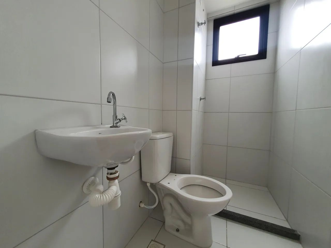 Flor De Lis, 2 Quartos Sendo 1 Suíte, Em 53M², Varanda E 1 De Garagem Em Pernambués. 1QH2K - Foto 5
