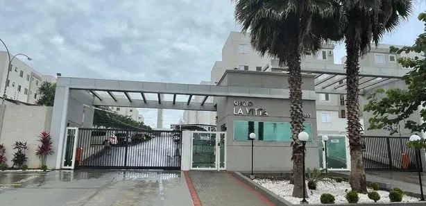 Apartamento condomínio portaria 24 horas piscina garagem coberta ótima localização 