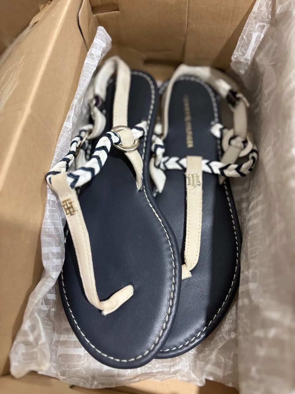 Sandálias Tommy Hilfiger Femininas - Novas