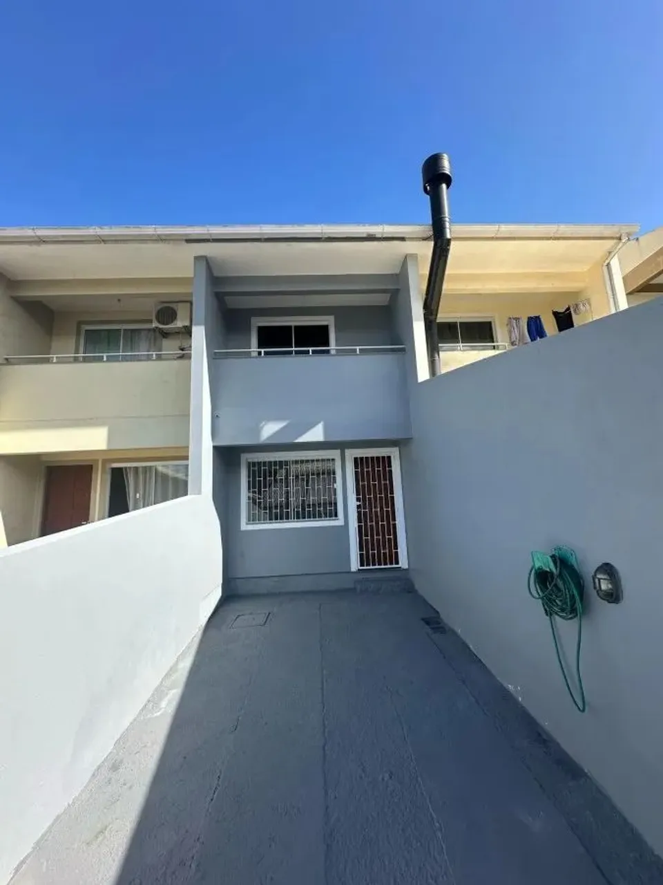 Sobrado para Venda em Palhoça, Bela vista, 2 dormitórios, 2 banheiros, 2 vagas