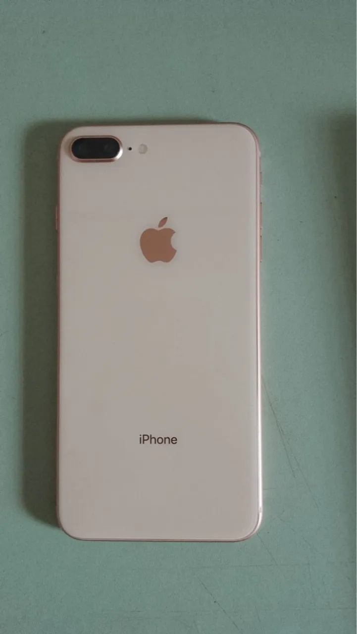 iPhone 8 Plus novo