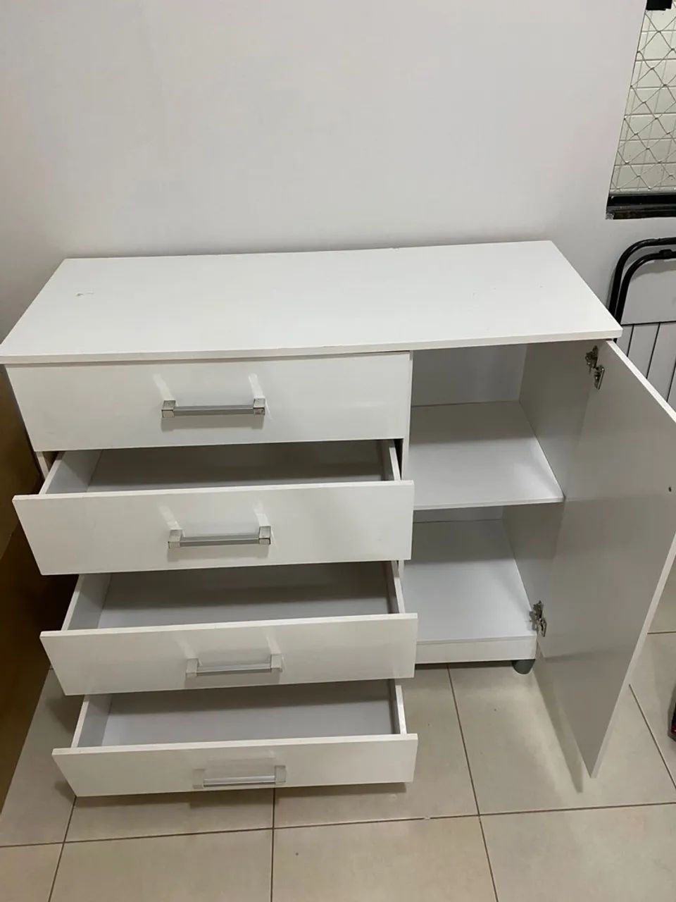 Cômoda conservada  - Foto 2