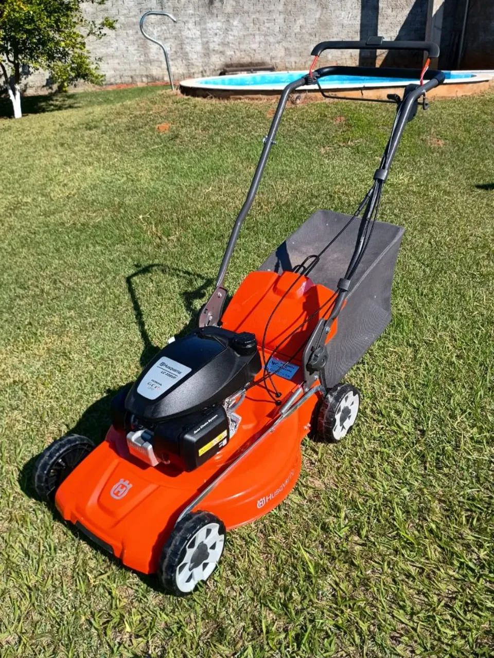 Cortador de Grama Husqvarna LC 356vp