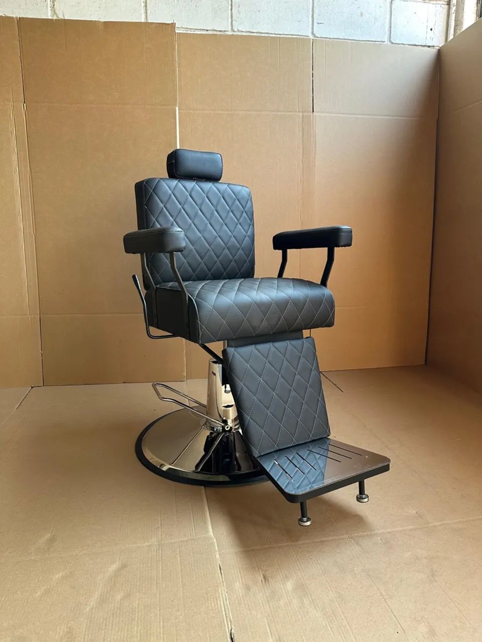 Poltronas para Barbearia  - Foto 5