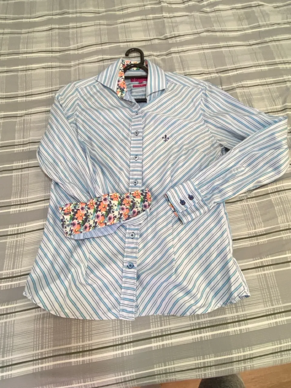 Camisa Dudalina Original Social Listrada Azul com Detalhes Florais