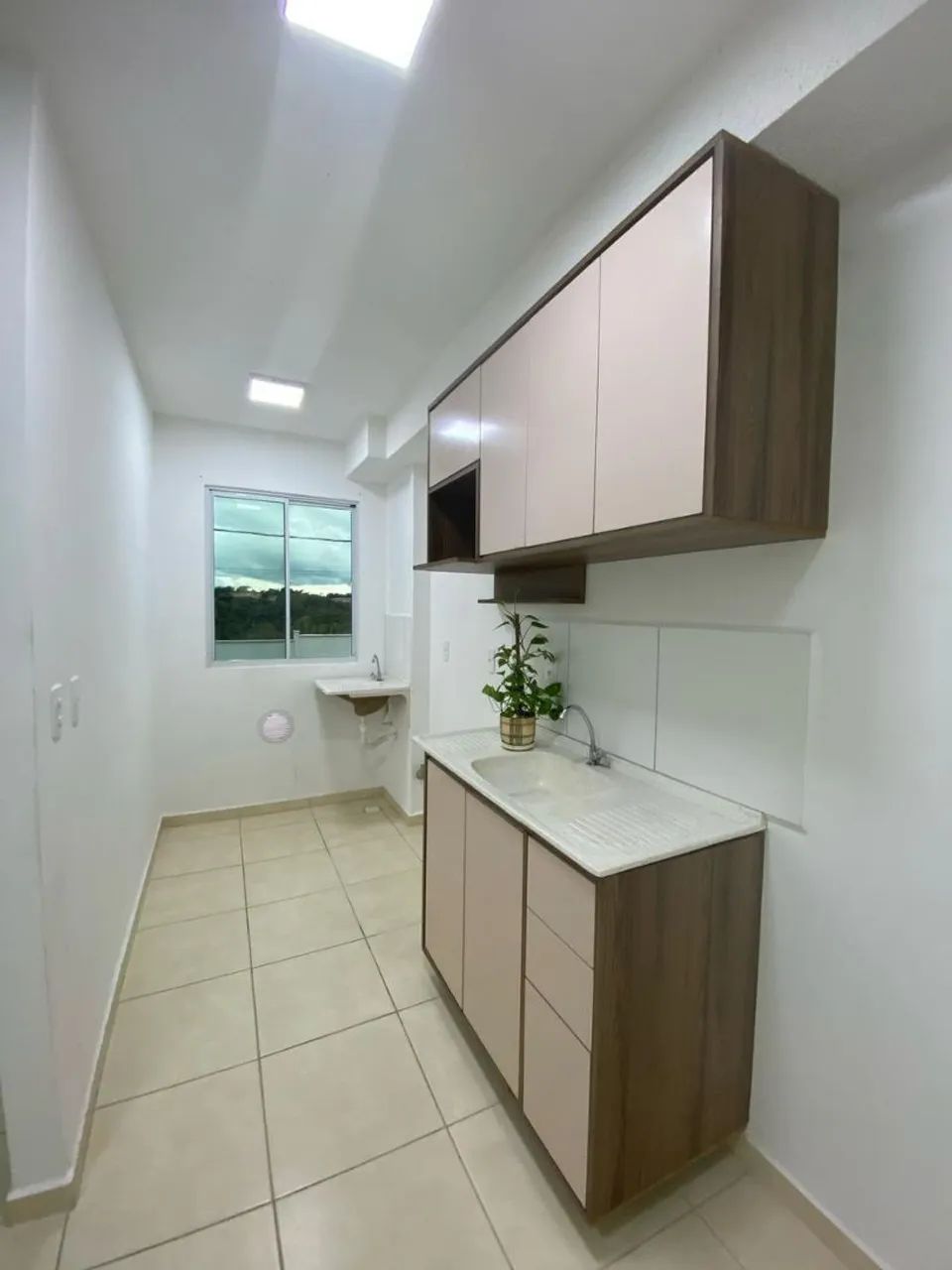ALUGO / APTO EM CONDOMÍNIO FECHADO /1300+CAUÇÃO