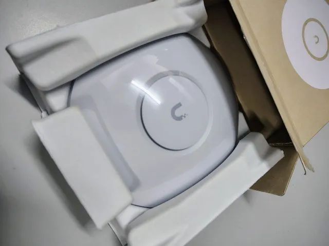 Access Point Unifi U6+