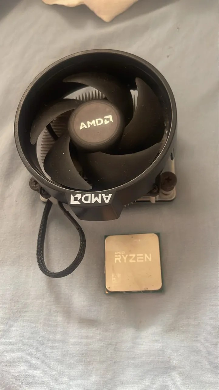 AMD Ryzen 3 3200G 