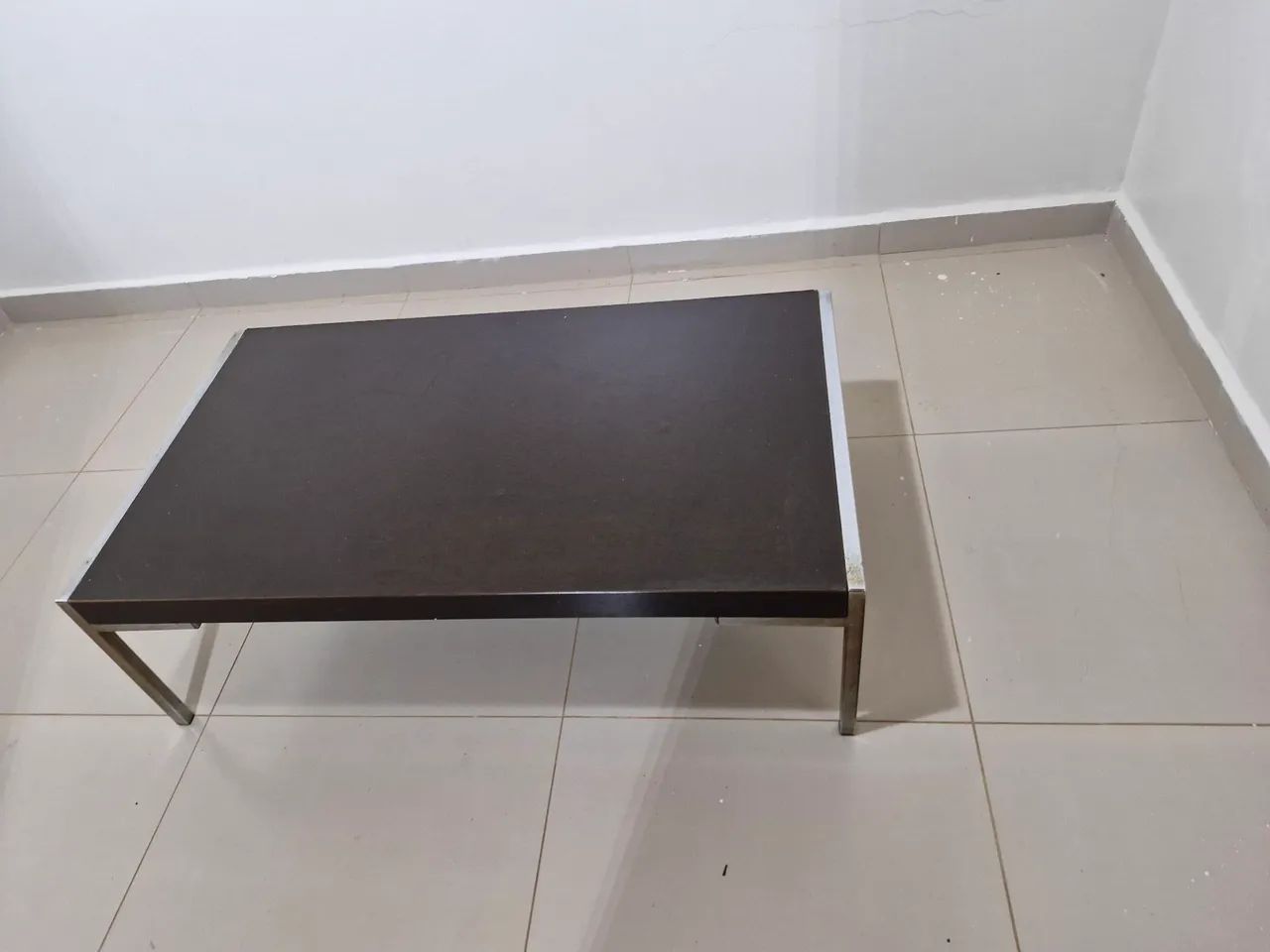 Mesa de Centro Moderna - Design Elegante