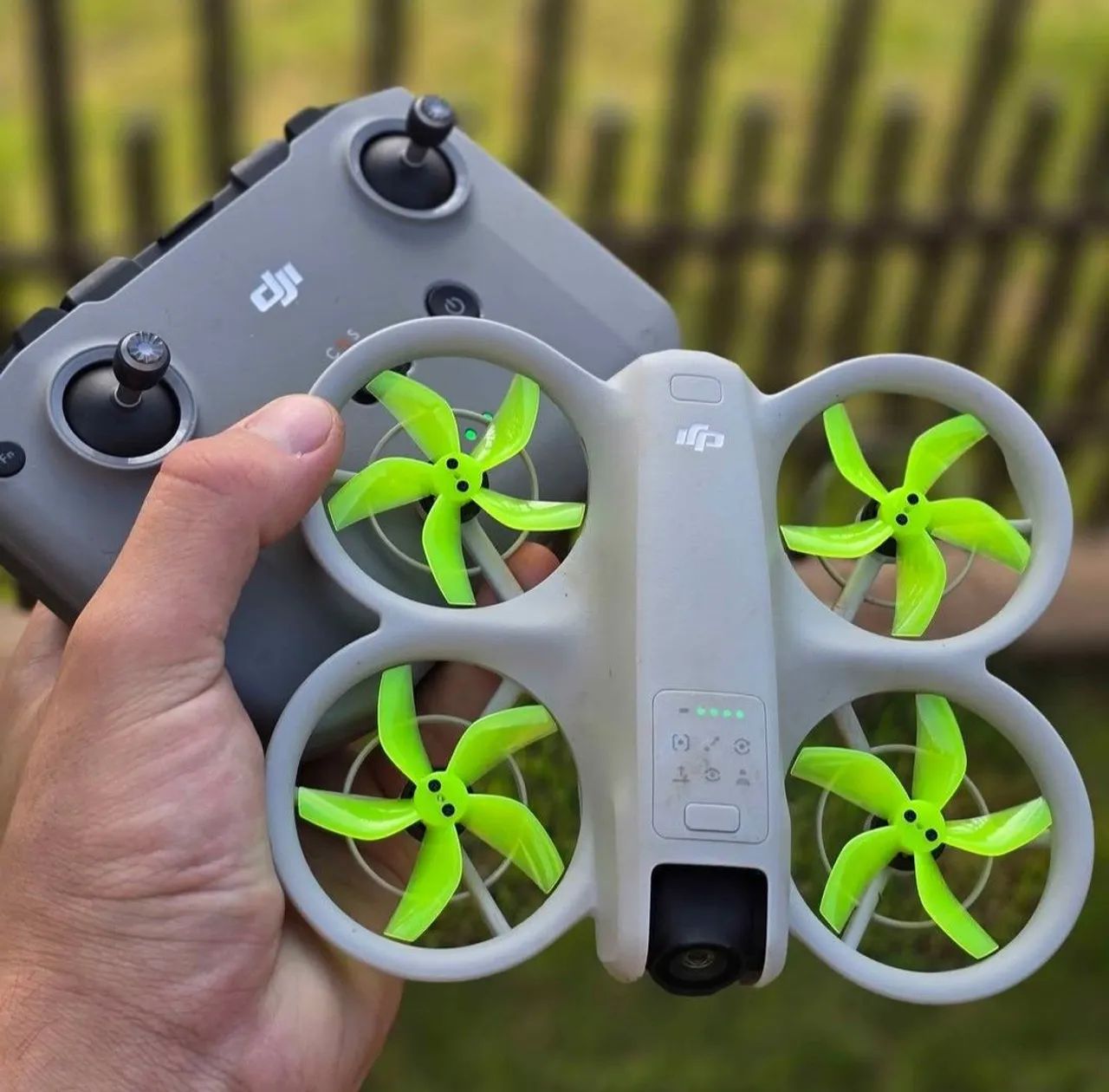Drone Dji neo controle e 3 baterias - Foto 3