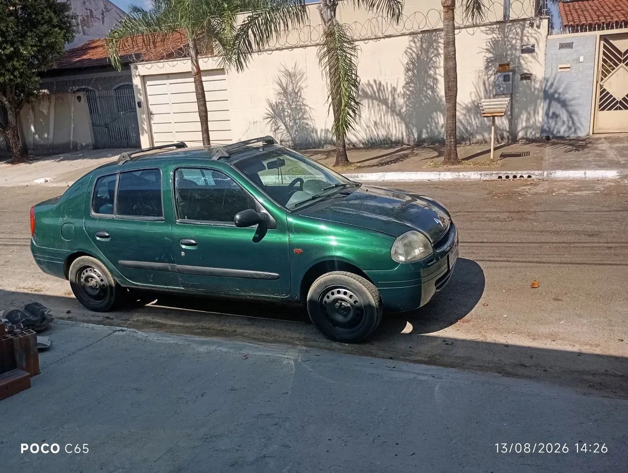 Renault Clio Rn/alize/expr./1.0 Hi-power 16V 5P 2001