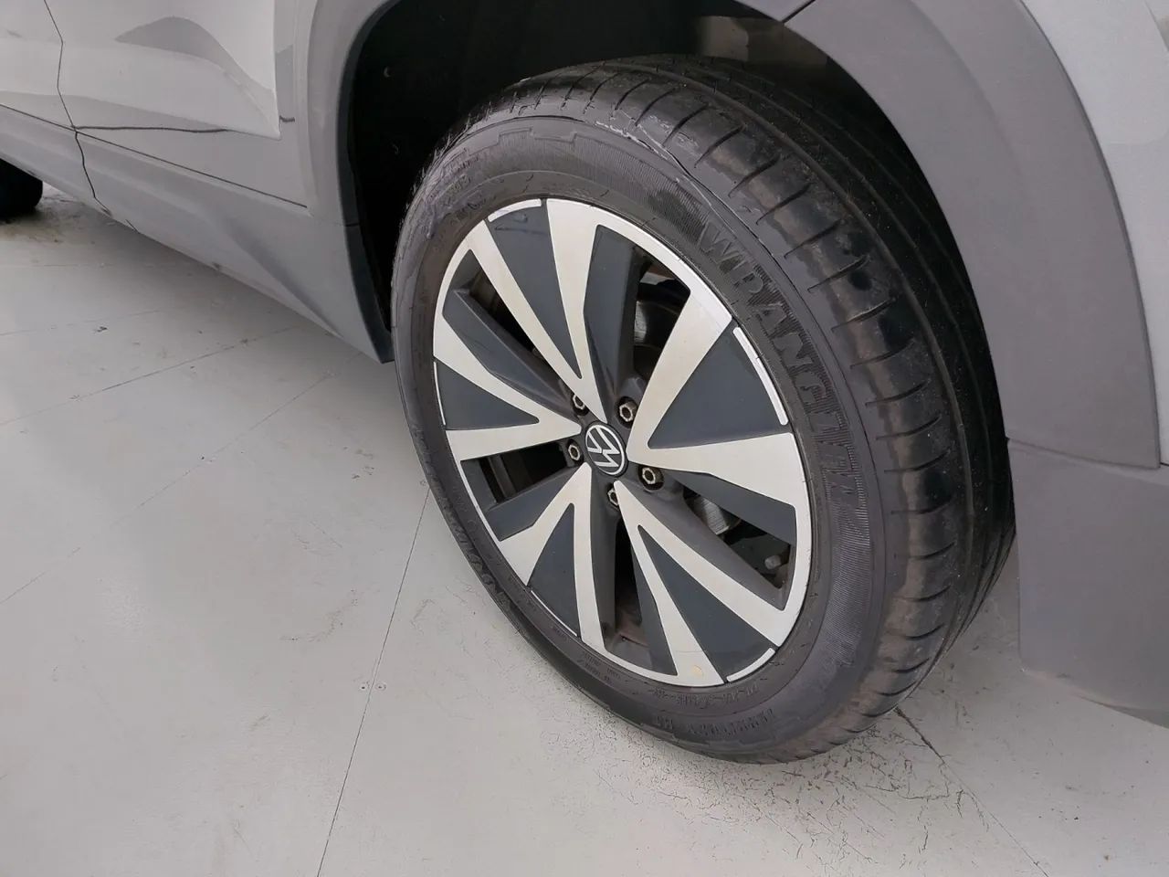 Volkswagen Taos Highline 1.4 250 TSI Flex Aut., foto 12 de 18