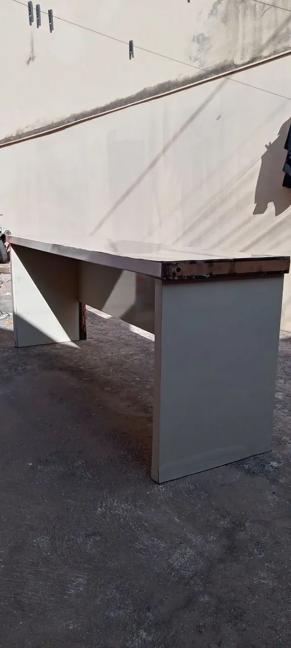 Mesa em MDF usada 2,10 x 0,55.   (Altura 1,79) - Foto 2