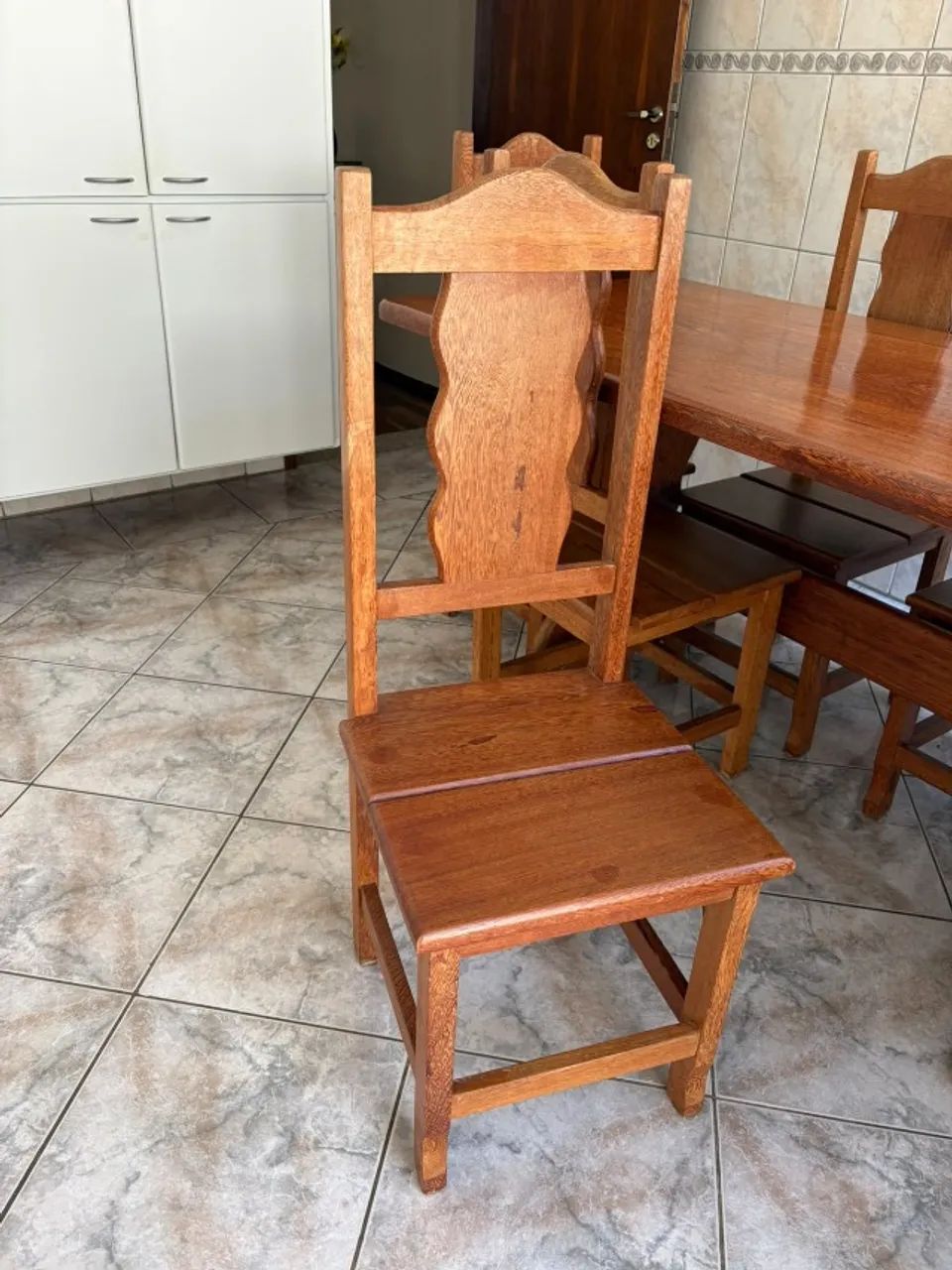 Mesa de jantar de madeira - 6 lugares - Foto 5