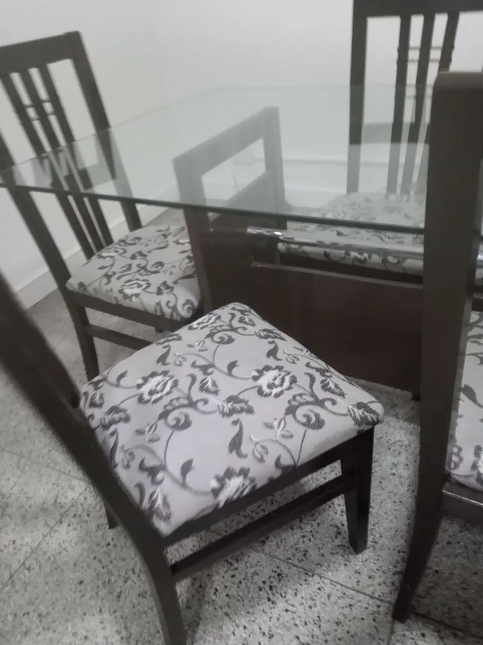 Conjunto de mesa 6 cadeiras + Aparador 470978019963719683