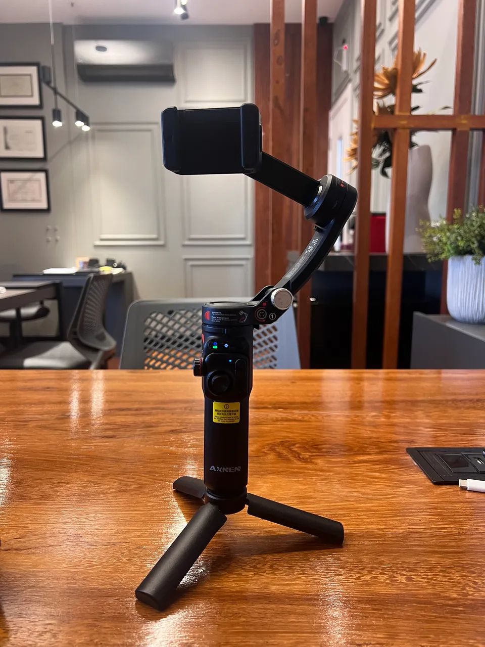 Gimbal Estabilizador de celular  - Foto 4