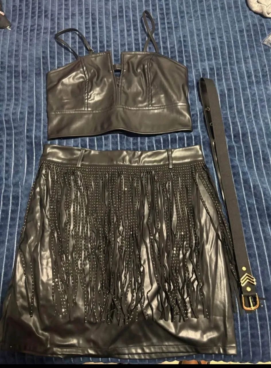 Vendo conjunto de couro. 